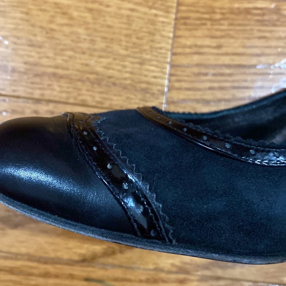 Adrienne Vittadini black leather/patent heels. Size 7.5 - Picture 9 of 13